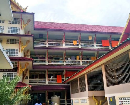 กุฏิพระ วัดศาลาแดง โดยร้าน Reedthai กุฏิพระ วัดศาลาแดง โดยร้าน Reedthai