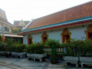 ด้านข้างศาลา วัดช่องลม โดยร้าน Reedthai ด้านข้างศาลา วัดช่องลม โดยร้าน Reedthai