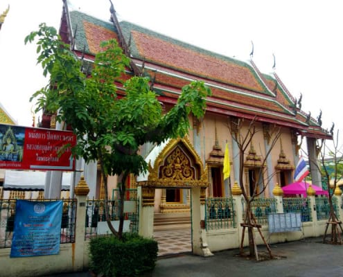 ด้านข้างโบสถ์ วัดหนามแดง โดยร้าน Reedthai ด้านข้างโบสถ์ วัดหนามแดง โดยร้าน Reedthai