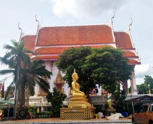 ด้านนอกโบสถ์ วัดสีกัน โดยร้าน Reedthai ด้านนอกโบสถ์ วัดสีกัน โดยร้าน Reedthai