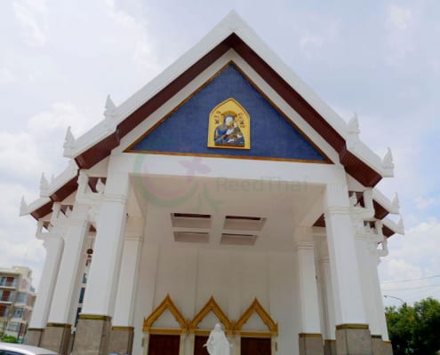 ด้านหน้า โบสถ์คริสต์พระมหาไถ่ โดยร้าน Reedthai ด้านหน้า โบสถ์คริสต์พระมหาไถ่ โดยร้าน Reedthai