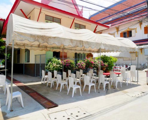 ด้านในวัด วัดไผ่ตัน โดยร้าน Reedthai ด้านในวัด วัดไผ่ตัน โดยร้าน Reedthai