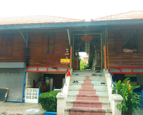 ทางขึ้นกุฏิ วัดหนามแดง โดยร้าน Reedthai ทางขึ้นกุฏิ วัดหนามแดง โดยร้าน Reedthai