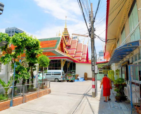 ทางเดิน วัดไผ่ตัน โดยร้าน Reedthai ทางเดิน วัดไผ่ตัน โดยร้าน Reedthai