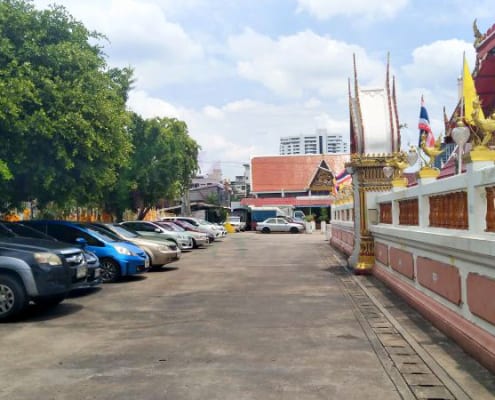 ที่จอดรถ วัดน้อยนางหงษ์ โดยร้าน Reedthai ที่จอดรถ วัดน้อยนางหงษ์ โดยร้าน Reedthai