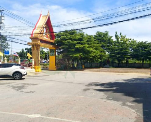 ที่จอดรถ วัดโกมุทพุทธรังสี โดยร้าน Reedthai ที่จอดรถ วัดโกมุทพุทธรังสี โดยร้าน Reedthai