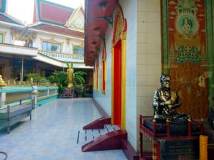 ภายในตัววัด วัดช่องลม โดยร้าน Reedthai ภายในตัววัด วัดช่องลม โดยร้าน Reedthai