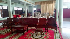 ภายในศาลา วัดน้อยนางหงษ์ โดยร้าน Reedthai ภายในศาลา วัดน้อยนางหงษ์ โดยร้าน Reedthai