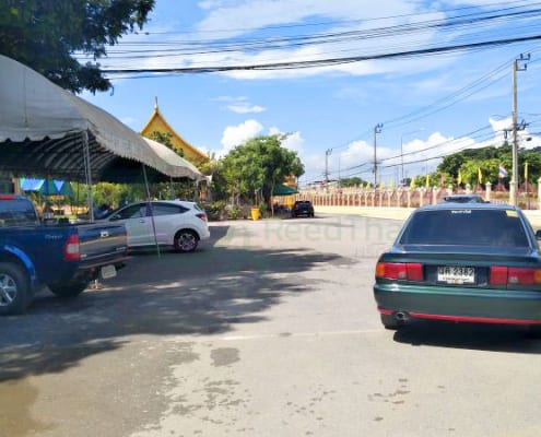 ลานกว้าง วัดโกมุทพุทธรังสี โดยร้าน Reedthai ลานกว้าง วัดโกมุทพุทธรังสี โดยร้าน Reedthai