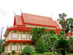 ด้านข้างศาลา วัดธัญญะผล โดยร้าน Reedthai ด้านข้างศาลา วัดธัญญะผล โดยร้าน Reedthai