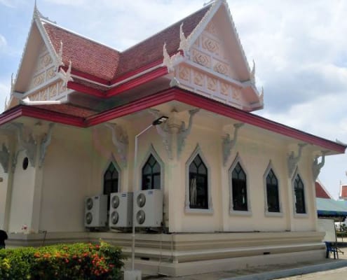 ด้านหลังศาลา วัดราษฎร์บำรุง โดยร้าน Reedthai ด้านหลังศาลา วัดราษฎร์บำรุง โดยร้าน Reedthai