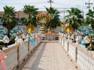 ทางเดินในวัด วัดทวีการะอนันต์ โดยร้าน Reedthai ทางเดินในวัด วัดทวีการะอนันต์ โดยร้าน Reedthai