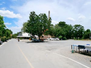 ที่จอดรถ วัดตาล โดยร้าน Reedthai ที่จอดรถ วัดตาล โดยร้าน Reedthai