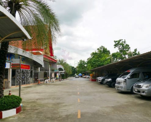 ที่จอดรถ วัดธัญญะผล โดยร้าน Reedthai ที่จอดรถ วัดธัญญะผล โดยร้าน Reedthai