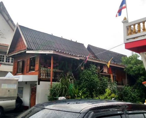 ที่จอดรถ วัดไก่เตี้ย ตลิ่งชัน โดยร้าน Reedthai ที่จอดรถ วัดไก่เตี้ย ตลิ่งชัน โดยร้าน Reedthai