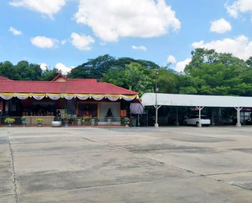 ที่จอดรถ วัดไผ่เหลือง โดยร้าน Reedthai ที่จอดรถ วัดไผ่เหลือง โดยร้าน Reedthai