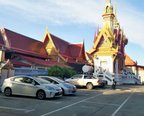 ที่จอดรถข้างวัด วัดกำแพง พระราม2 โดยร้าน Reedthai ที่จอดรถข้างวัด วัดกำแพง พระราม2 โดยร้าน Reedthai