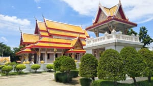 ภายในวัด วัดราษฎร์บำรุง โดยร้าน Reedthai ภายในวัด วัดราษฎร์บำรุง โดยร้าน Reedthai