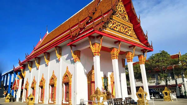 ร้านพวงหรีดวัดละหาร ส่งพวงหรีดวัดละหาร โดยร้าน Reedthai