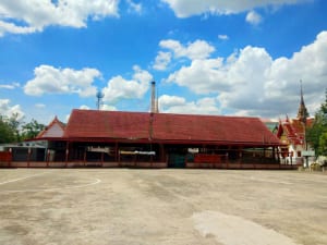 ลานกว้าง วัดบางแพรกใต้ โดยร้าน Reedthai ลานกว้าง วัดบางแพรกใต้ โดยร้าน Reedthai