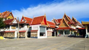 ลานกว้าง วัดละหาร โดยร้าน Reedthai ลานกว้าง วัดละหาร โดยร้าน Reedthai