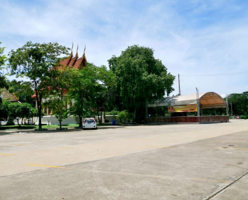 ลานกว้าง วัดเทียนถวาย โดยร้าน Reedthai ลานกว้าง วัดเทียนถวาย โดยร้าน Reedthai