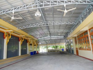 ลานกว้างตรงศาลา วัดตาล โดยร้าน Reedthai ลานกว้างตรงศาลา วัดตาล โดยร้าน Reedthai