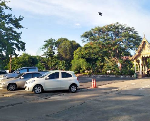 ลานจอดรถ วัดกำแพง พระราม2 โดยร้าน Reedthai ลานจอดรถ วัดกำแพง พระราม2 โดยร้าน Reedthai