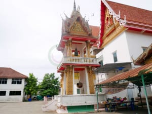 หอนาฬิกา วัดประยูรธรรมาราม โดยร้าน Reedthai หอนาฬิกา วัดประยูรธรรมาราม โดยร้าน Reedthai