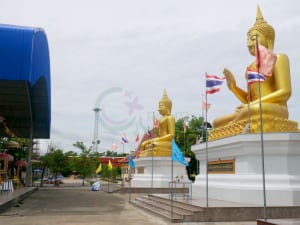 องค์พระใหญ่ วัดประยูรธรรมาราม โดยร้าน Reedthai องค์พระใหญ่ วัดประยูรธรรมาราม โดยร้าน Reedthai