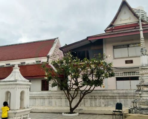 เจดีย์ในวัด วัดเศวตฉัตร โดยร้าน Reedthai เจดีย์ในวัด วัดเศวตฉัตร โดยร้าน Reedthai