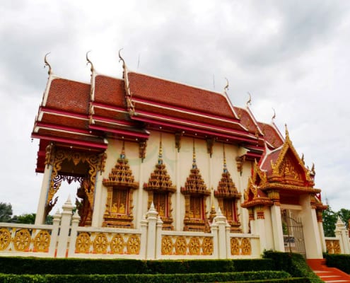 โบสถ์ด้านข้าง วัดธัญญะผล โดยร้าน Reedthai โบสถ์ด้านข้าง วัดธัญญะผล โดยร้าน Reedthai