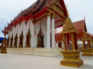 โบสถ์ด้านข้าง วัดประยูรธรรมาราม โดยร้าน Reedthai โบสถ์ด้านข้าง วัดประยูรธรรมาราม โดยร้าน Reedthai