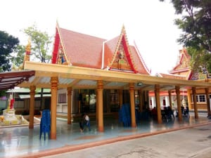 ภายในศาลา วัดในสองวิหาร โดยร้าน Reedthai ภายในศาลา วัดในสองวิหาร โดยร้าน Reedthai