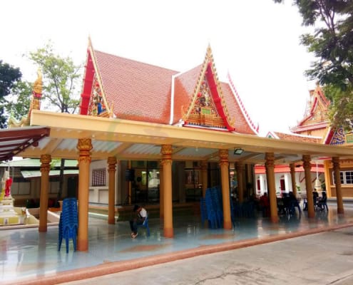 ภายในศาลา วัดในสองวิหาร โดยร้าน Reedthai ภายในศาลา วัดในสองวิหาร โดยร้าน Reedthai