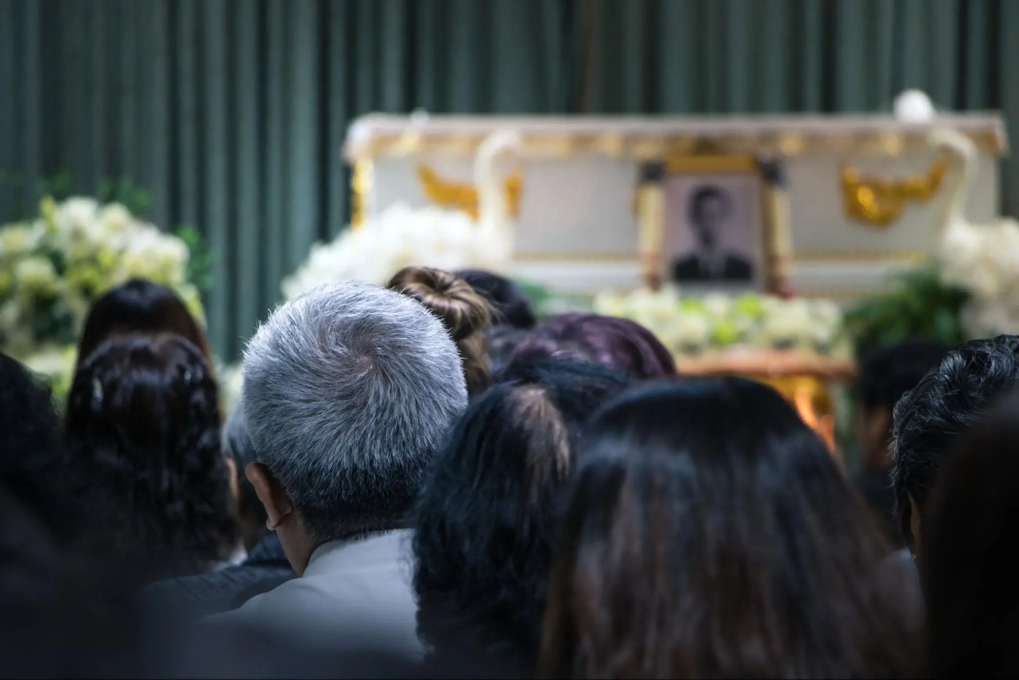 How To Pay Respect At Thai Funeral วิธีกราบศพ